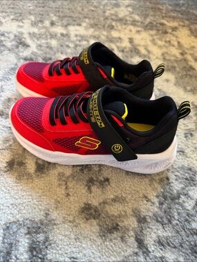 Skechers Kids Light-Up Sneakers size 2
